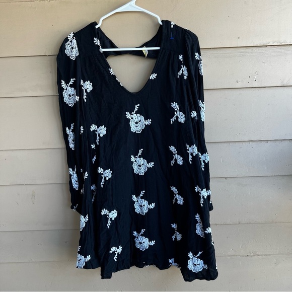 Free People Embroidered Austin Mini Dress in Black - Size Small - Boho Hippie - Picture 2 of 6